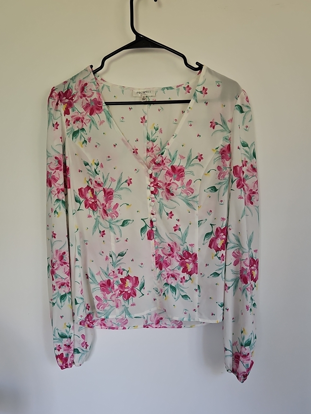 White Floral V-Neck Long-Sleeve Blouse